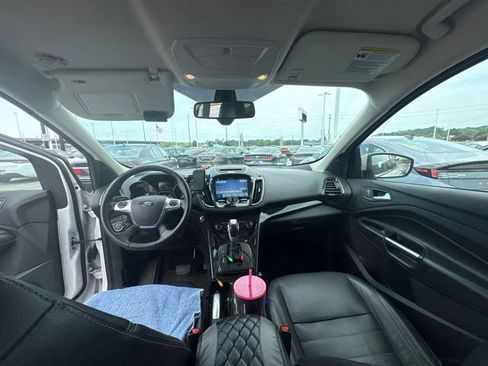 Used 2016 Ford Escape Titanium w/ Equipment Group 301A FWD image 19