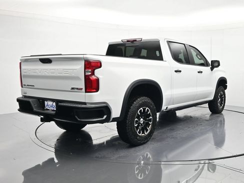 Used 2024 Chevrolet Silverado 1500 ZR2 w/ Technology Package AWD/4WD image 5