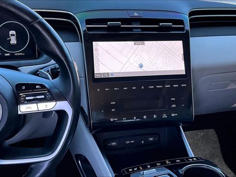 Used 2023 Hyundai Tucson Limited image 7