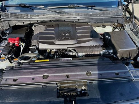 Used 2024 Nissan Titan SV w/ SV Bronze Edition Package image 29