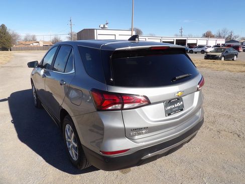 Used 2024 Chevrolet Equinox LT image 9