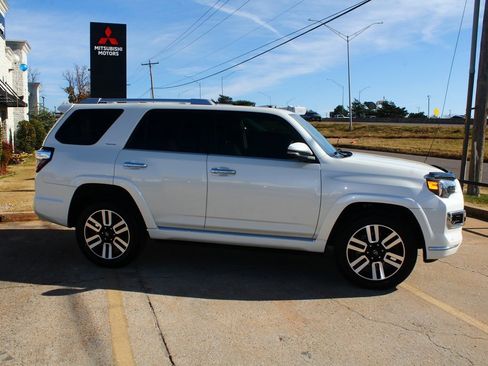 Used 2022 Toyota 4Runner Limited image 5