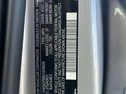 Certified 2025 Volvo XC90 B6 Plus image 28