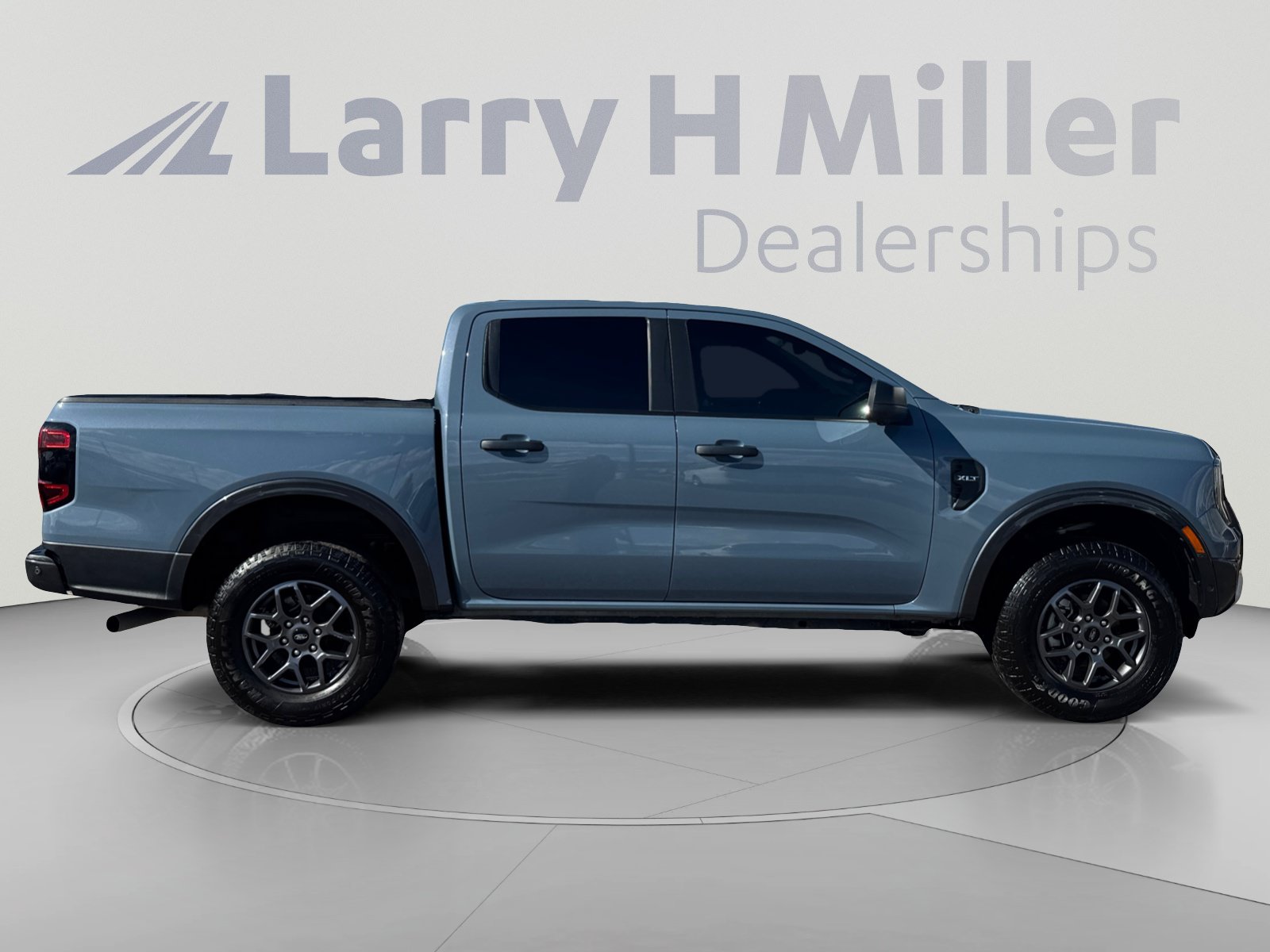 Used 2024 Ford Ranger XLT w/ Technology Package AWD/4WD image 6