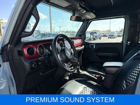 Used 2023 Jeep Gladiator Rubicon w/ Trailer Tow Package AWD/4WD image 6