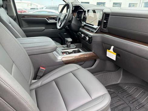 New 2026 GMC Sierra 1500 Elevation w/ Elevation Premium Package AWD/4WD image 22