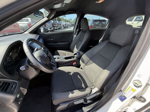 Used 2020 Honda HR-V Sport image 26