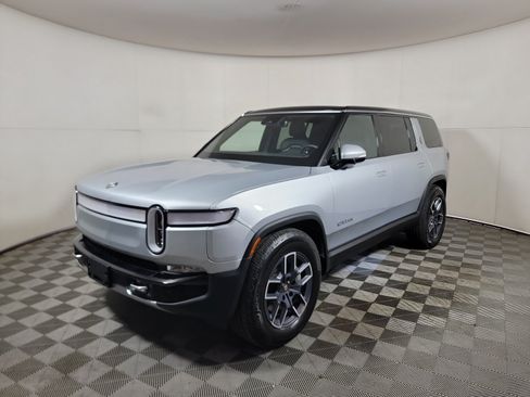 Used 2023 Rivian R1S Adventure AWD/4WD image 1