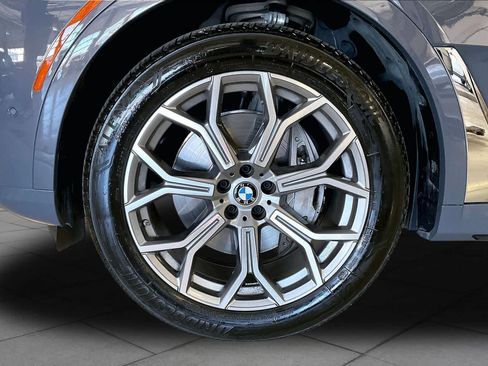 Used 2026 BMW X7 xDrive40i AWD/4WD image 10
