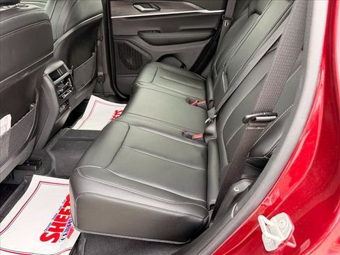 Used 2025 Jeep Grand Cherokee Limited AWD/4WD image 13