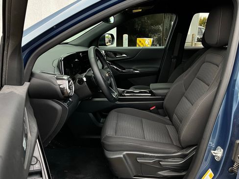 Used 2025 Chevrolet Equinox LT image 9