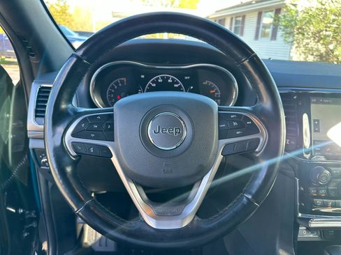 Used 2021 Jeep Grand Cherokee Laredo X image 20