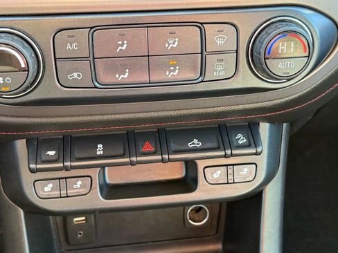 Used 2018 GMC Canyon All Terrain w/ Trailering Package image 23