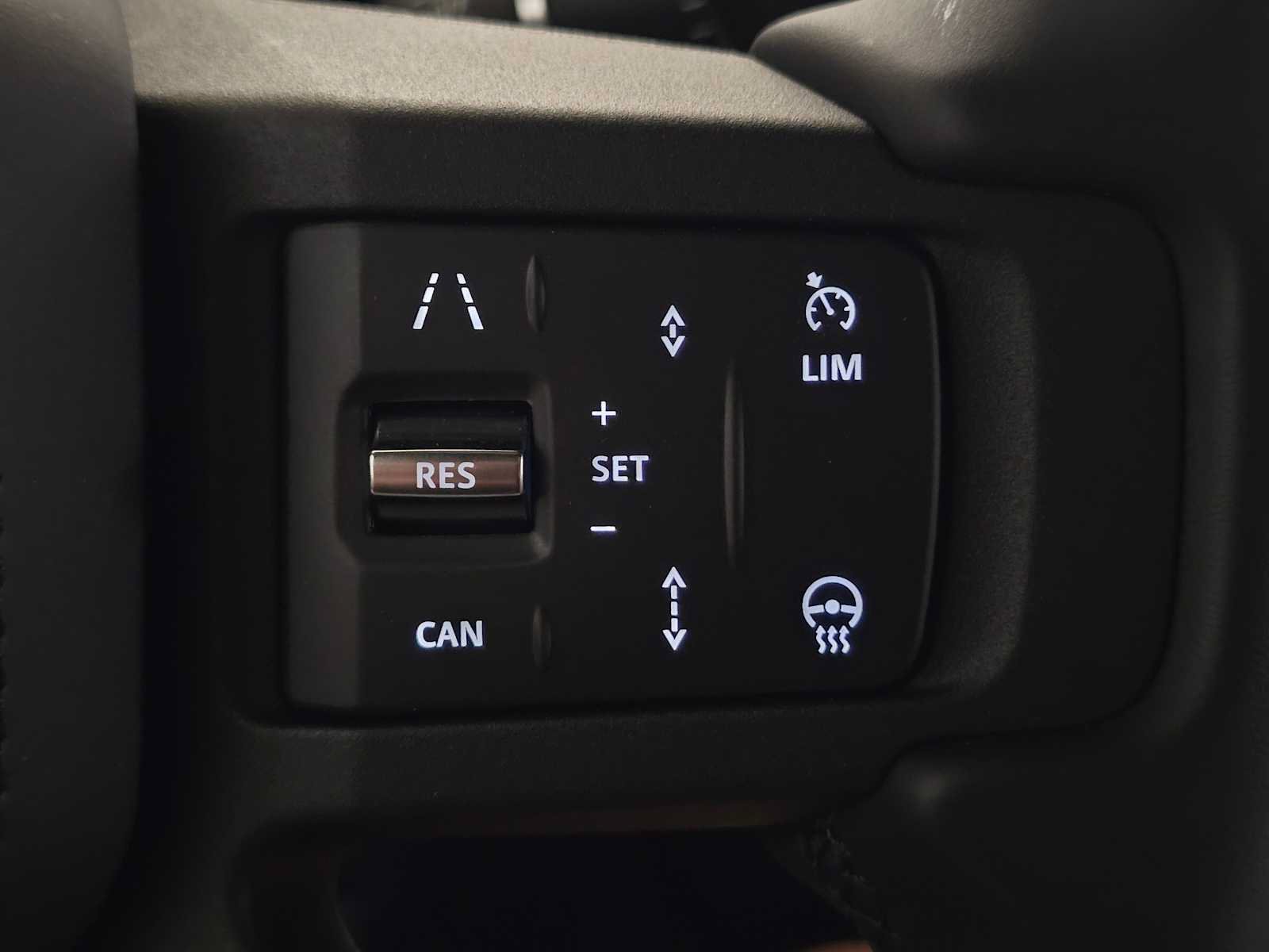 New 2025 Land Rover Defender 130 X AWD/4WD image 32