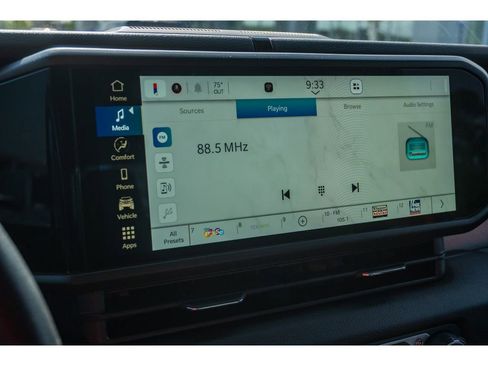 Used 2025 Jeep Gladiator Sport AWD/4WD image 22