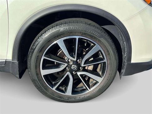 Used 2020 Nissan Rogue SL w/ Premium Package image 14