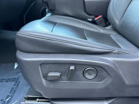 Used 2024 GMC Sierra 1500 SLT image 13