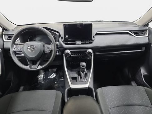 Certified 2025 Toyota RAV4 XLE AWD/4WD image 9