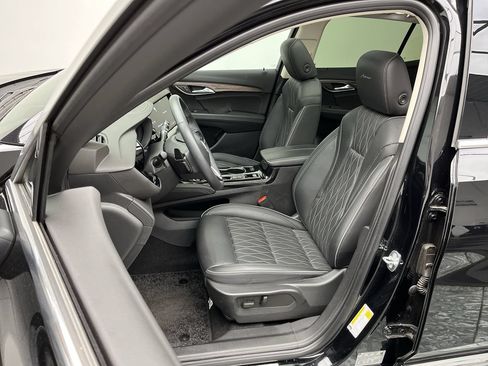 Certified 2023 Buick Envision Avenir AWD/4WD image 11