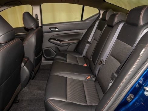 Certified 2024 Nissan Altima 2.5 SR image 8