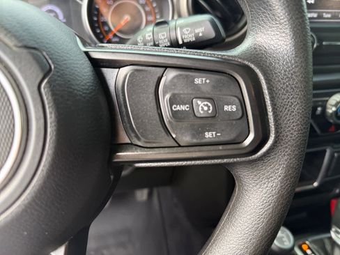 Used 2020 Jeep Wrangler Unlimited Sport image 19