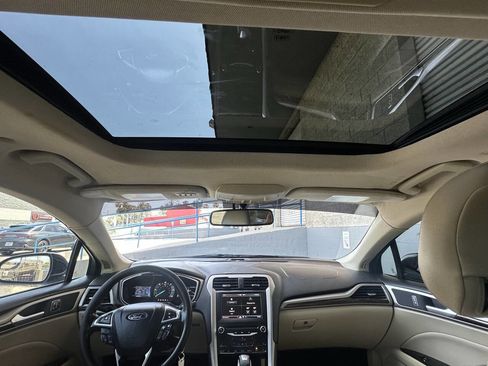 Used 2013 Ford Fusion Energi SE FWD image 15