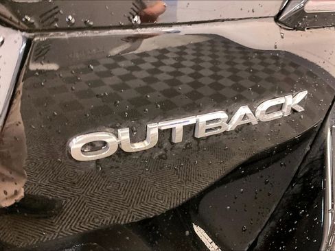 Used 2025 Subaru Outback Limited image 7