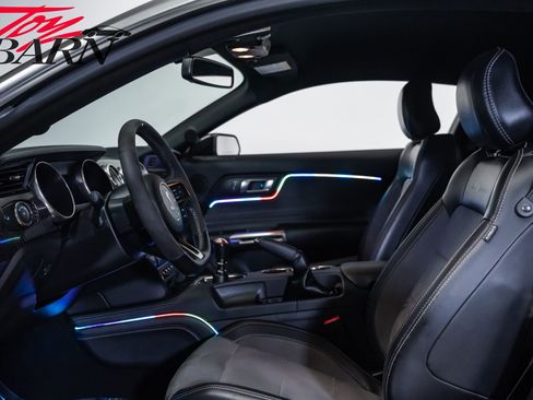 Used 2020 Ford Mustang Shelby GT350 w/ Technology Package RWD image 20