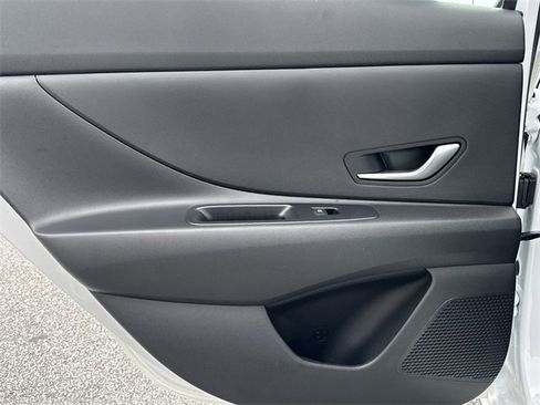 New 2026 Hyundai Elantra Blue image 21