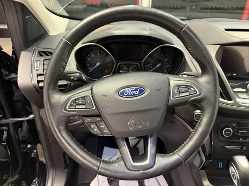 Used 2018 Ford Escape Titanium AWD/4WD image 18