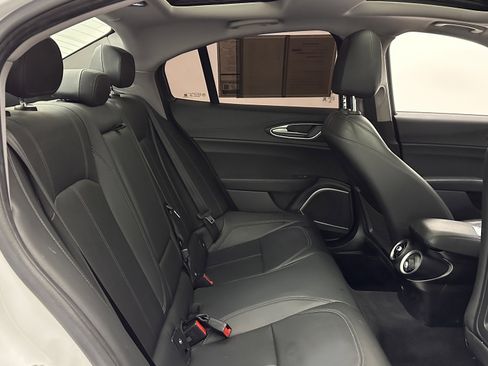 Used 2021 Alfa Romeo Giulia Sprint w/ Sun & Sound Package image 34