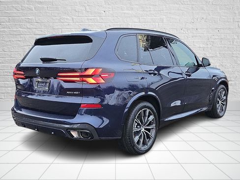 New 2026 BMW X5 xDrive40i w/ M Sport Package AWD/4WD image 4