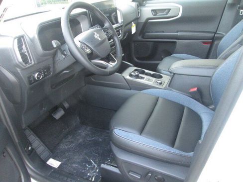 New 2025 Ford Bronco Sport Outer Banks w/ Outer Banks Tech Package+ image 32