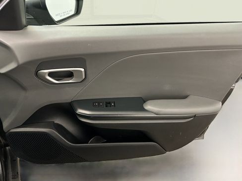 Used 2025 Kia K4 FWD image 32