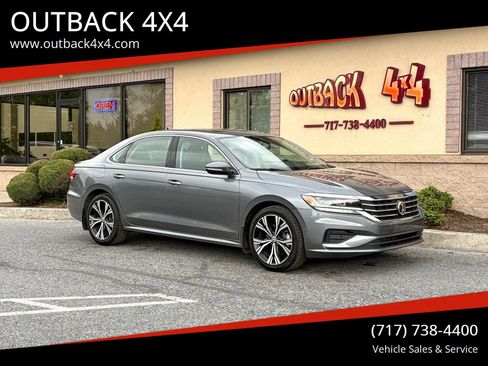 Used 2020 Volkswagen Passat 2.0T SEL FWD image 1