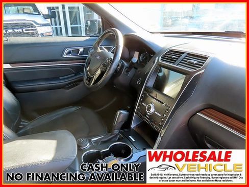 Used 2017 Ford Explorer Limited image 8