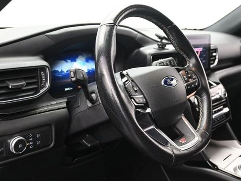 Used 2022 Ford Explorer ST image 15