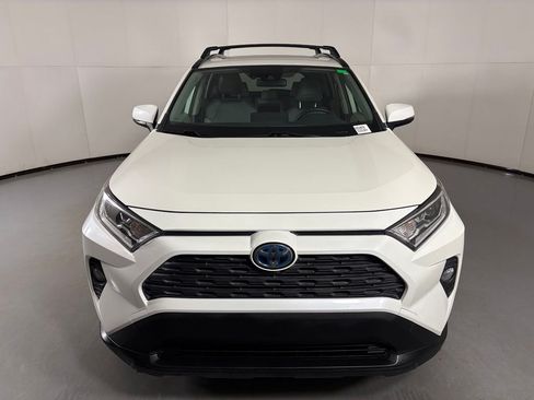 Used 2021 Toyota RAV4 XLE Premium AWD/4WD image 3