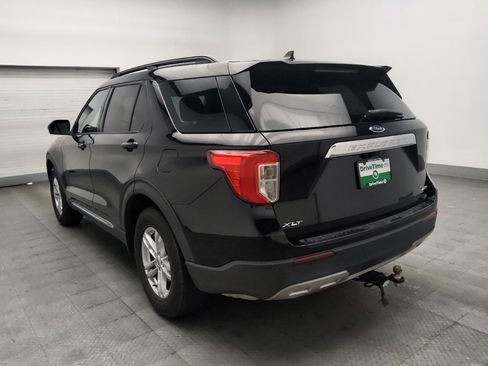 Used 2022 Ford Explorer XLT w/ Equipment Group 202A AWD/4WD image 5