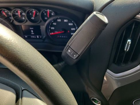 Certified 2022 Chevrolet Silverado 1500 Custom image 28