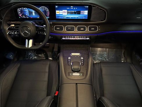 New 2026 Mercedes-Benz GLS 580 4MATIC image 25