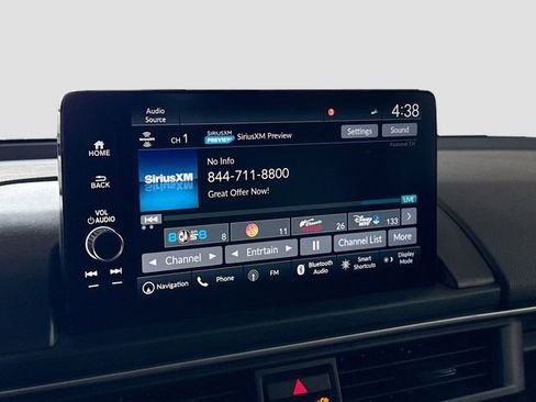 Used 2023 Honda Pilot Touring image 16