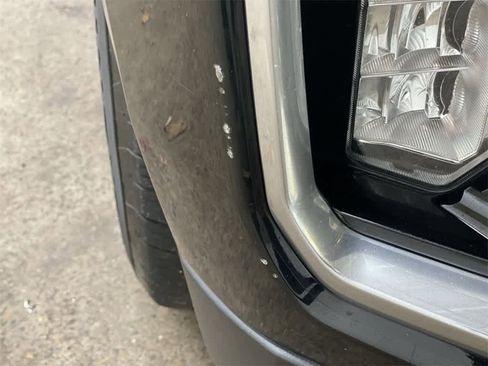 Used 2022 GMC Yukon XL Denali image 29