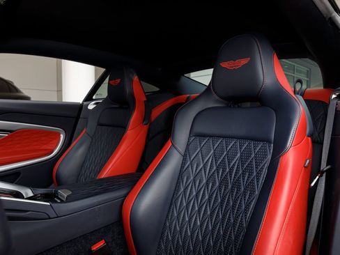 Used 2024 Aston Martin DB12 Coupe RWD image 48