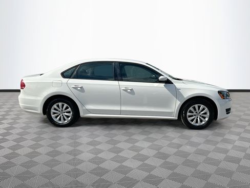 Used 2014 Volkswagen Passat 1.8T Wolfsburg Edition image 8