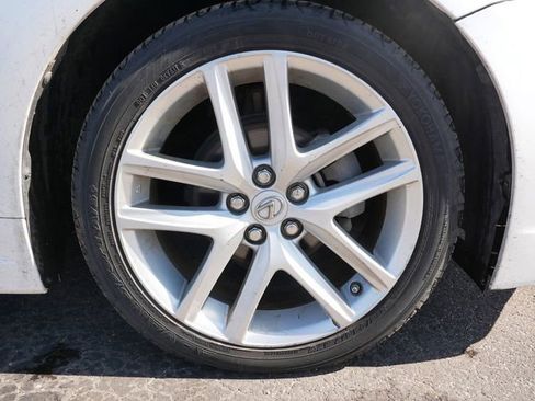 Used 2017 Lexus CT 200h w/ Seat Comfort Package FWD image 9