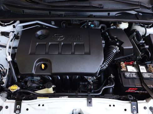 Used 2014 Toyota Corolla LE FWD image 14