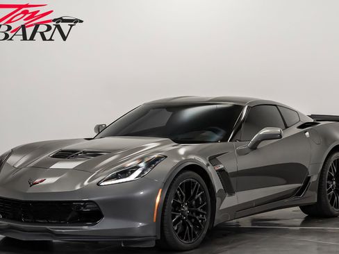 Used 2016 Chevrolet Corvette Z06 w/ 3LZ Preferred Equipment Group image 9