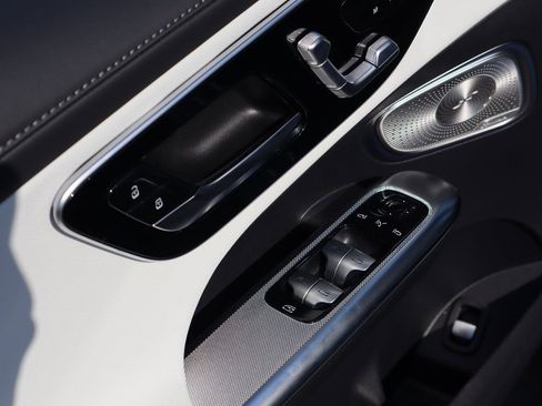 Used 2026 Mercedes-Benz GLC 300 GLC 300 image 26