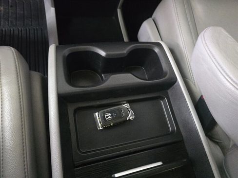 Used 2018 Honda Odyssey Touring image 18